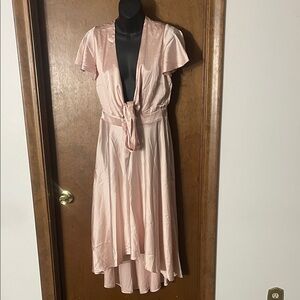 Women’s Pink Short Sleeve Tie-Front Midi Dress Size M (Unbranded)